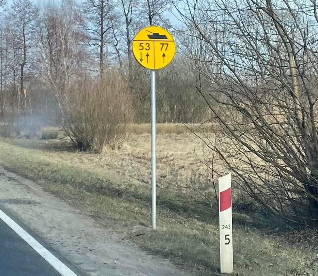 Neįprasti kelio ženklai