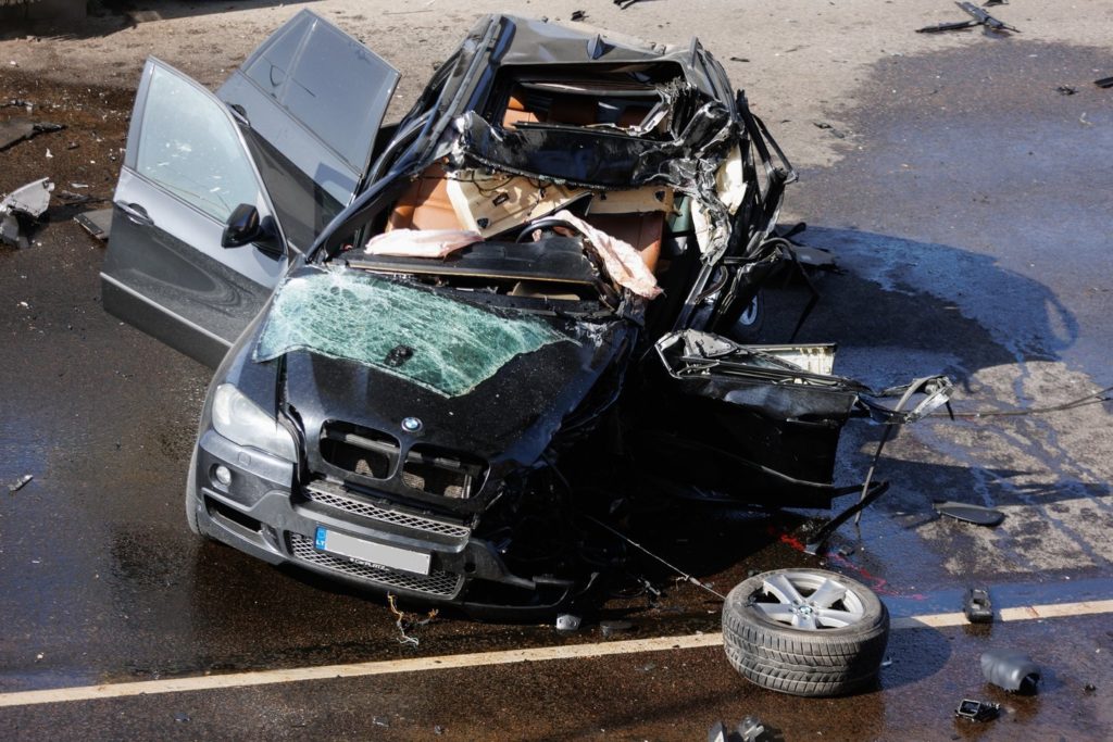 Ką daryti įvykus mirtinam eismo įvykiui?