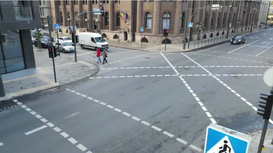 Kur galima pamatyti ir išbandyti įstrižines pėsčiųjų perėjas?