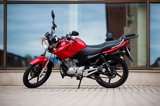 Turintys B kategoriją gali įgyti teisę vairuoti lengvuosius motociklus supaprastinta tvarka