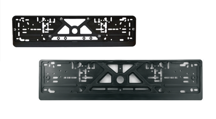 valstybinių numerių tvirtinimas su numeriams pritaikytais rėmeliais