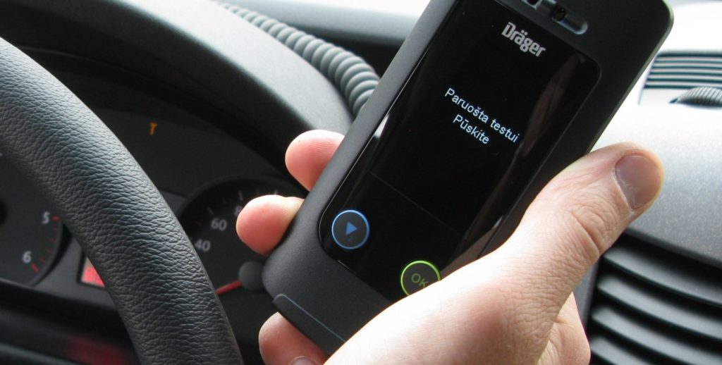 Kas tas antialkoholinis variklio užraktas?