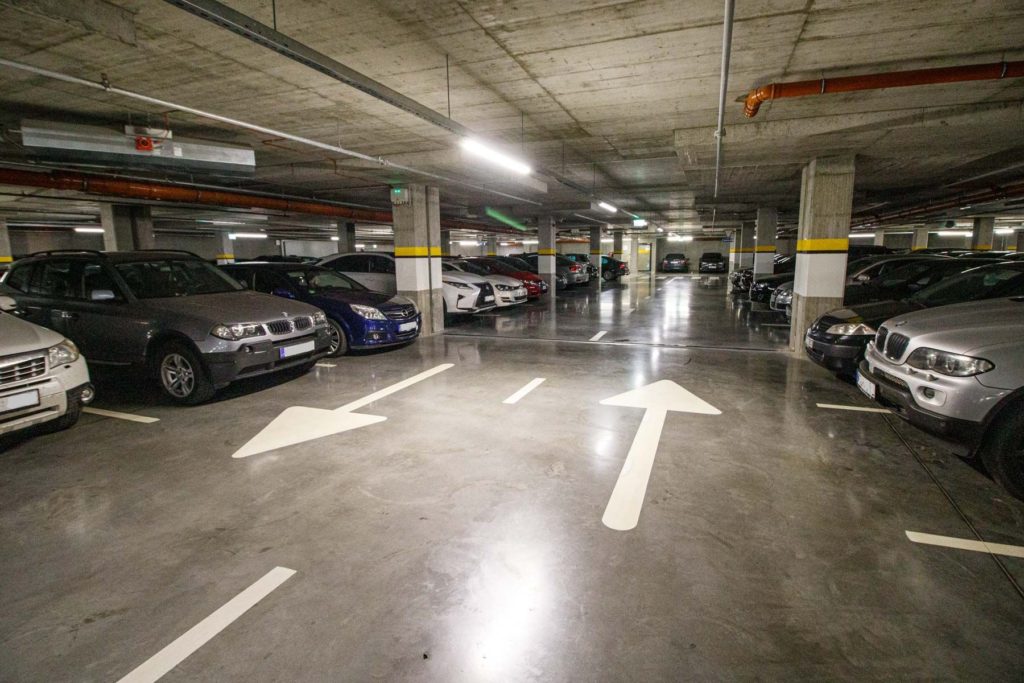 Kokių taisyklių reikia laikytis požeminėse stovėjimo aikštelėse?