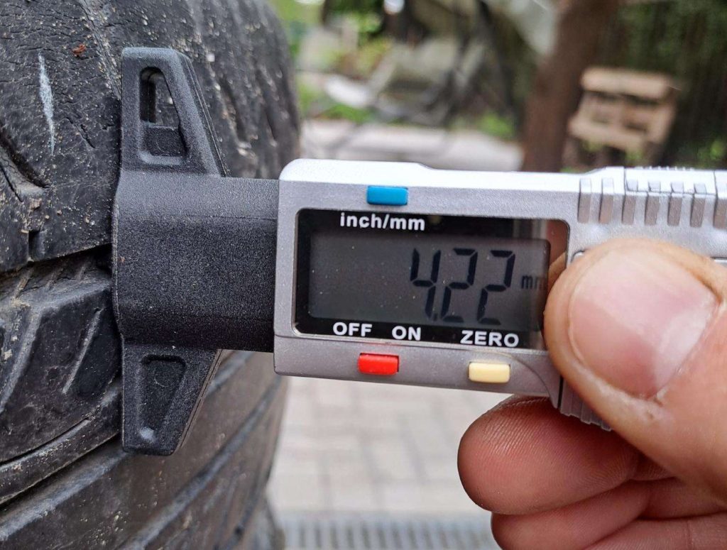 Padangų protektoriaus matavimo prietaisas - slankmatis