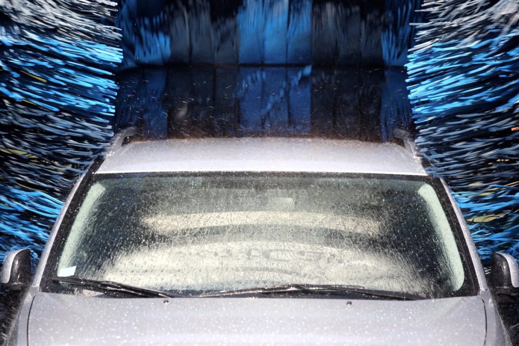 Kur geriau plauti automobilį žiemą?