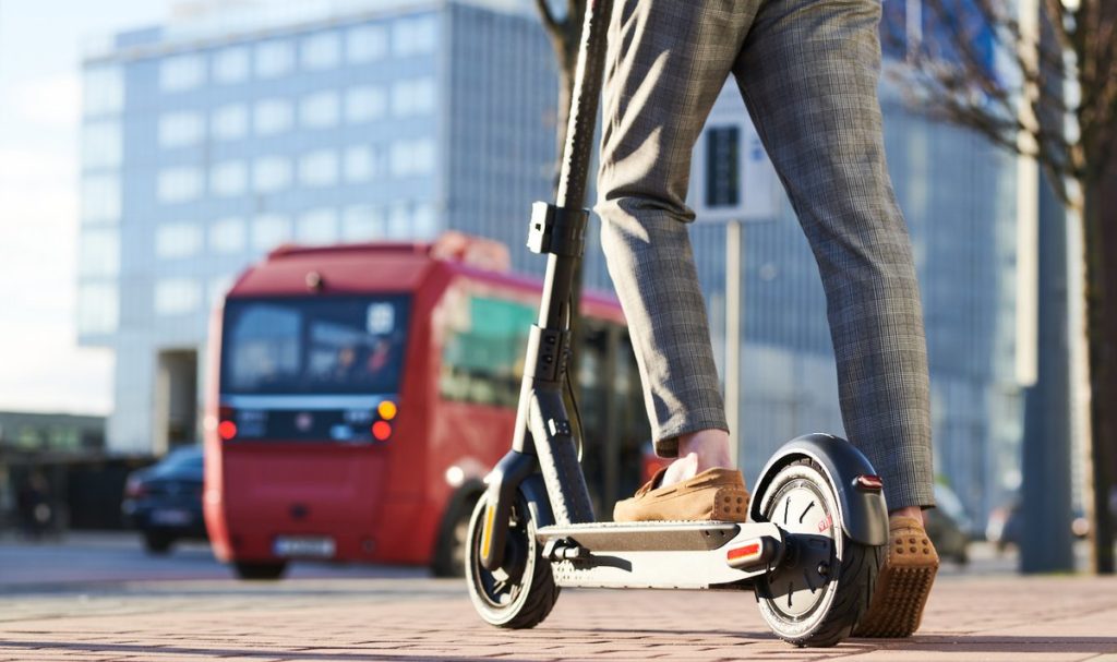 Kelių eismo taisyklės elektrinių paspirtukų vairuotojams